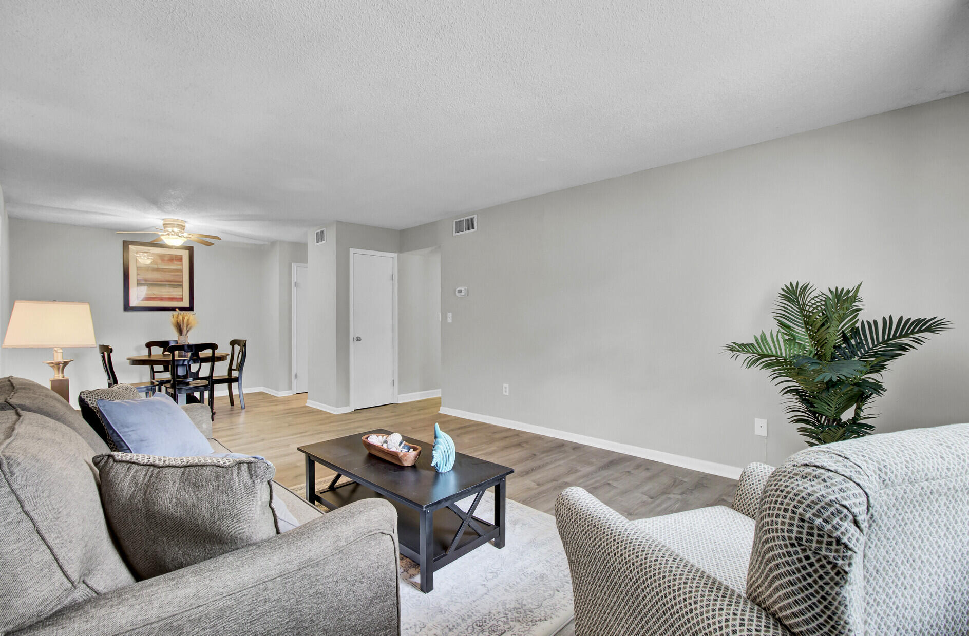21 Rivers Point Row 4b