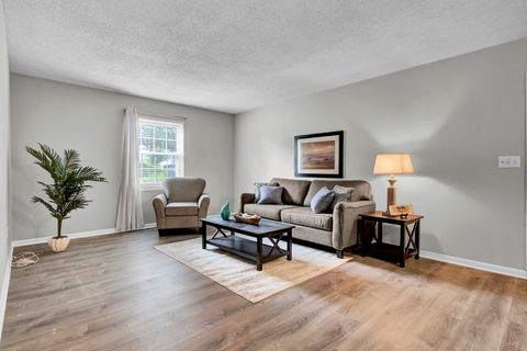 Photo of 21 Rivers Point Row #4b, Charleston, SC 29412 (MLS # 25021269)