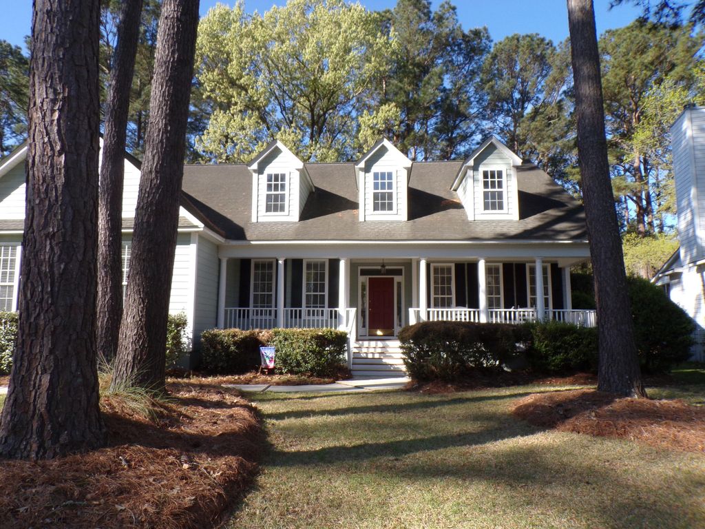 Photo of 4036 Plantation House Road, Summerville, SC 29485 (MLS # 26008002)