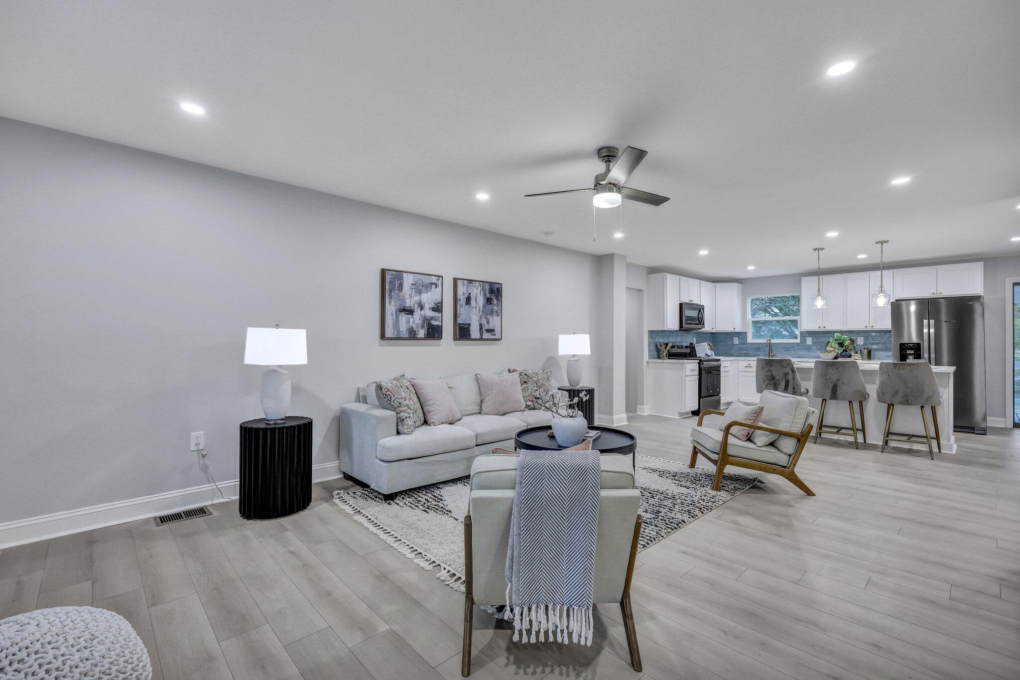 828 Longbranch Drive