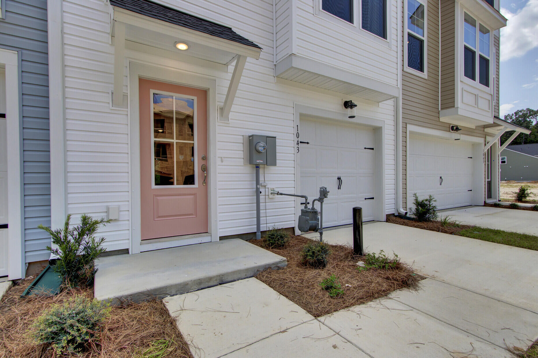 465 Caledon Court