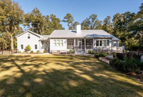 A home in Johns Island