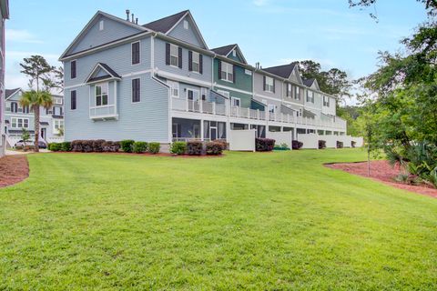 Photo of 1550 Moss Spring Road, Mount Pleasant, SC 29466 (MLS # 25016507) Photo of 1550 Moss Spring Road, Mount Pleasant, SC 29466 (MLS # 25016507)