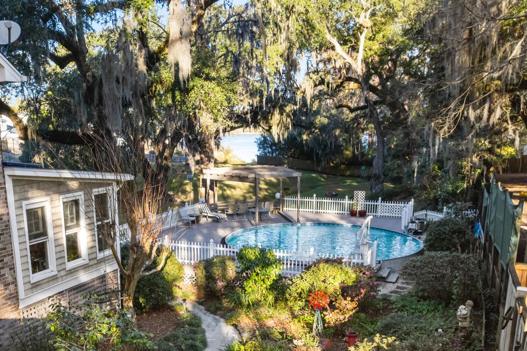 Photo of 16 N Basilica Avenue, Hanahan, SC 29410 (MLS # 25031503)