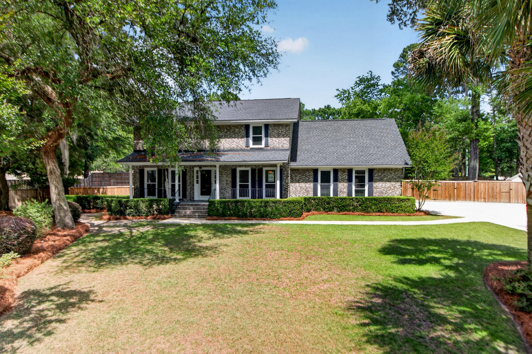 104 Laurens Court