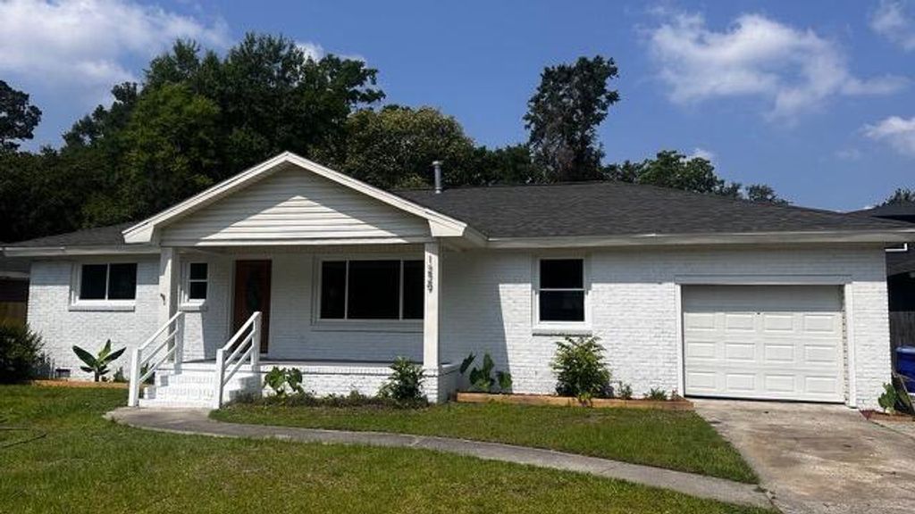 Photo of 1229 Winston Street, Charleston, SC 29407 (MLS # 26013455)