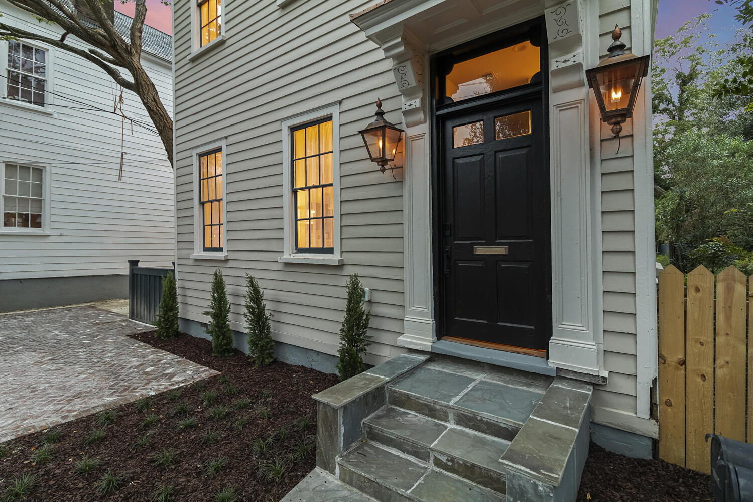 19 Smith Street B
