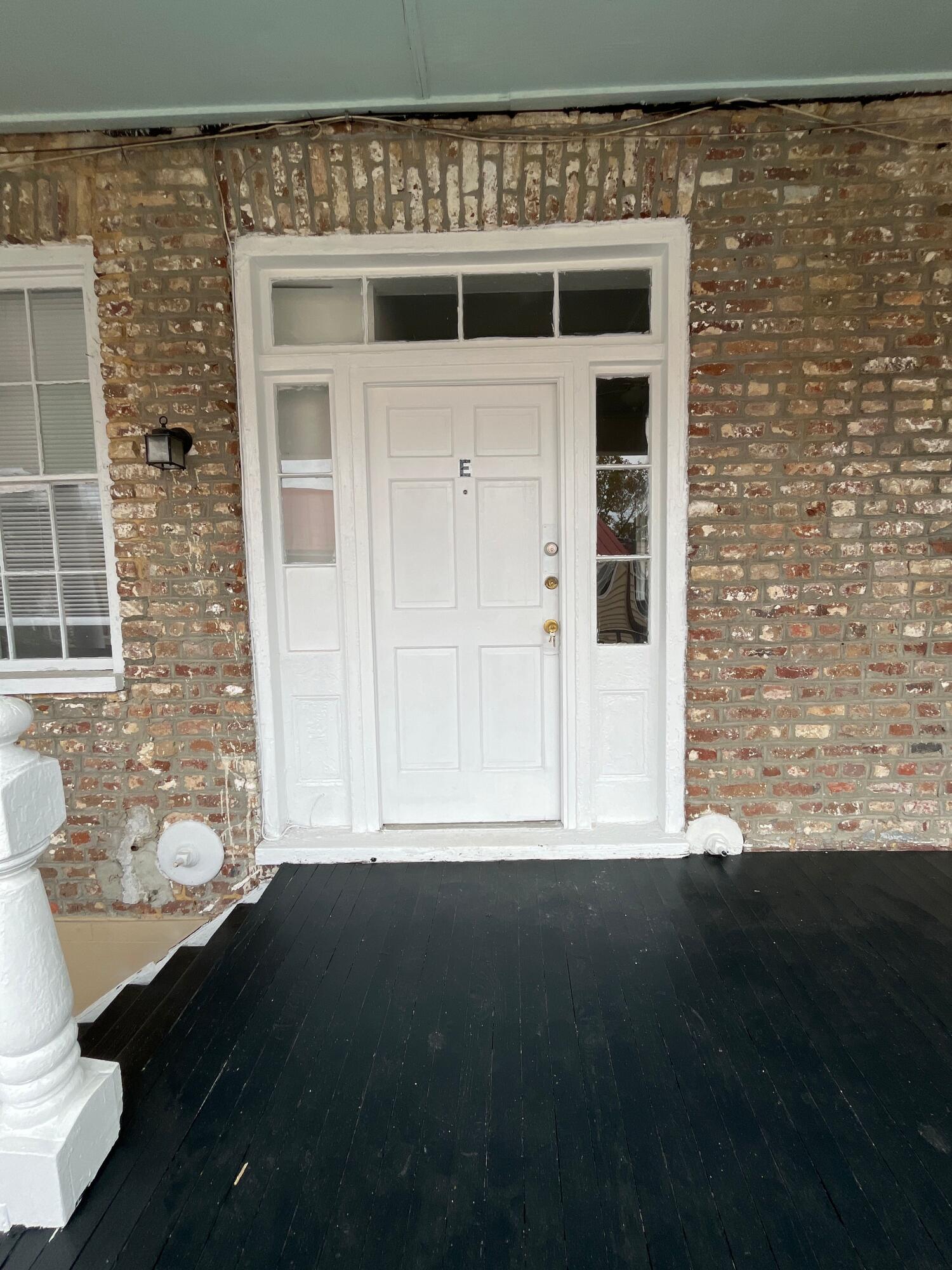 126 Alexander Street E