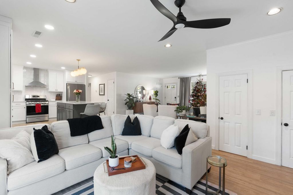 Photo of 1893 Saint Julian Drive, Charleston, SC 29407 (MLS # 26000535)