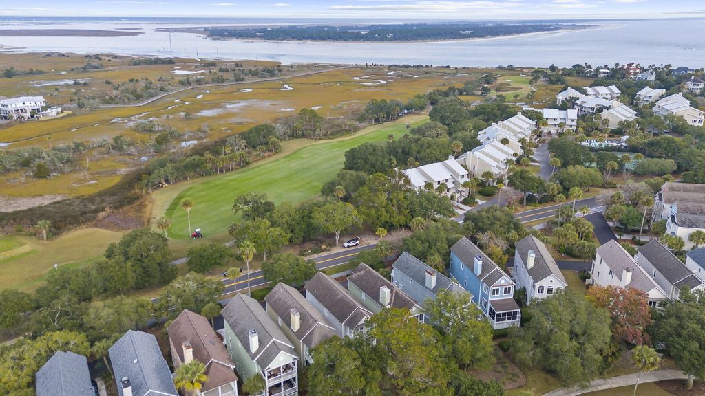 Photo of 10 Commons Court, Isle of Palms, SC 29451 (MLS # 26004343)