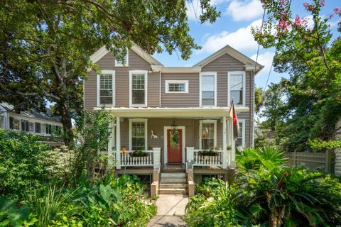 Photo of 171 Queen Street, Charleston, SC 29401 (MLS # 25018031)