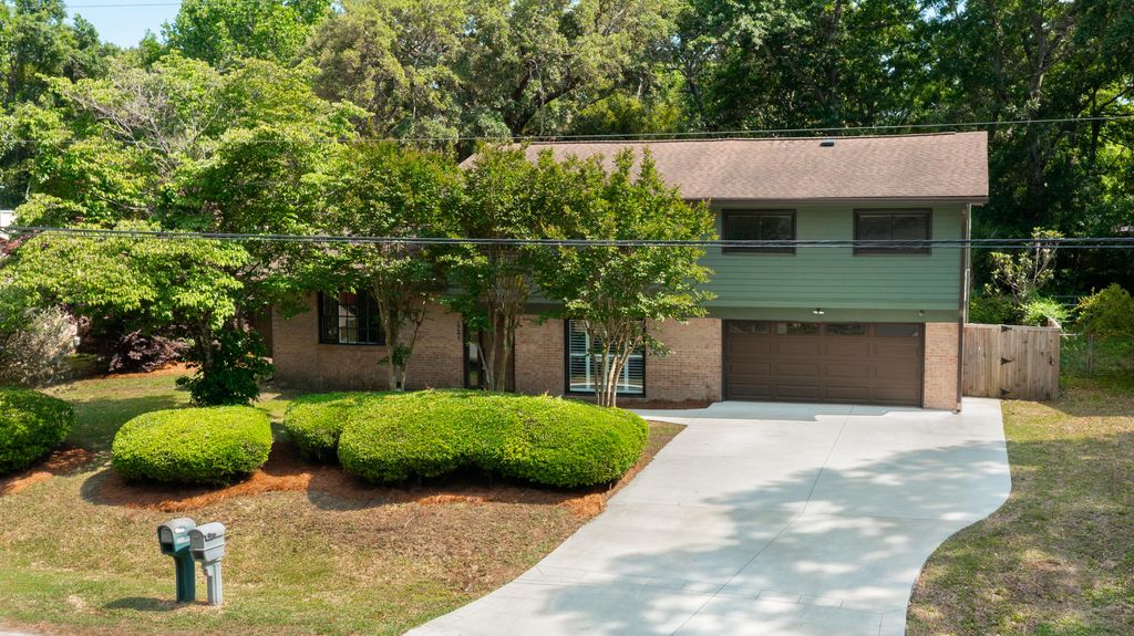 Photo of 1741 Ashworth Lane, Charleston, SC 29412 (MLS # 26013128)