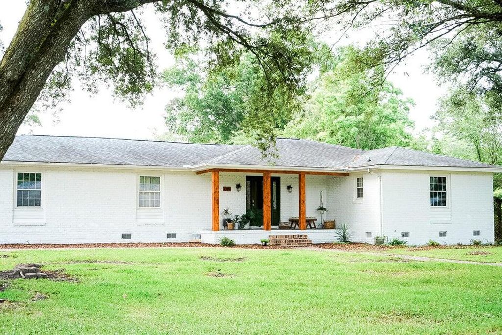 Photo of 1149 Brookside Drive, Hanahan, SC 29410 (MLS # 25019407)