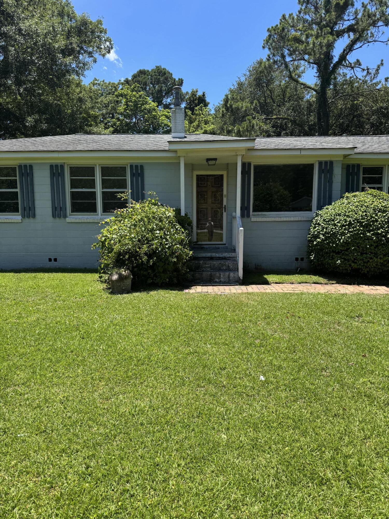 1309 Stone Post Road