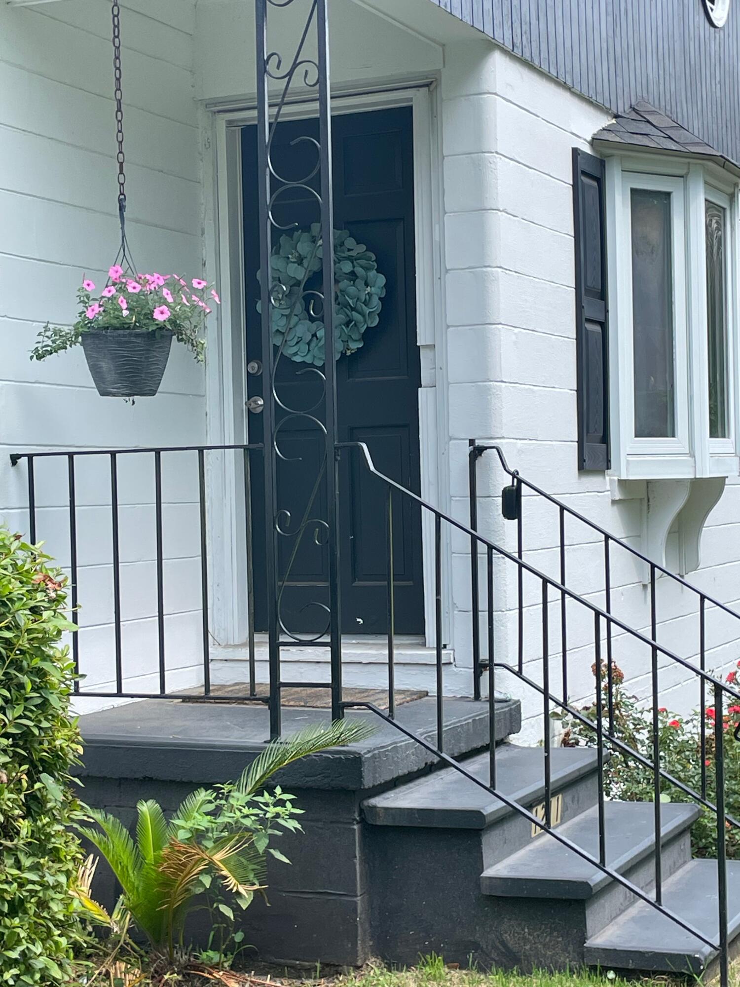 1211 Camellia Road