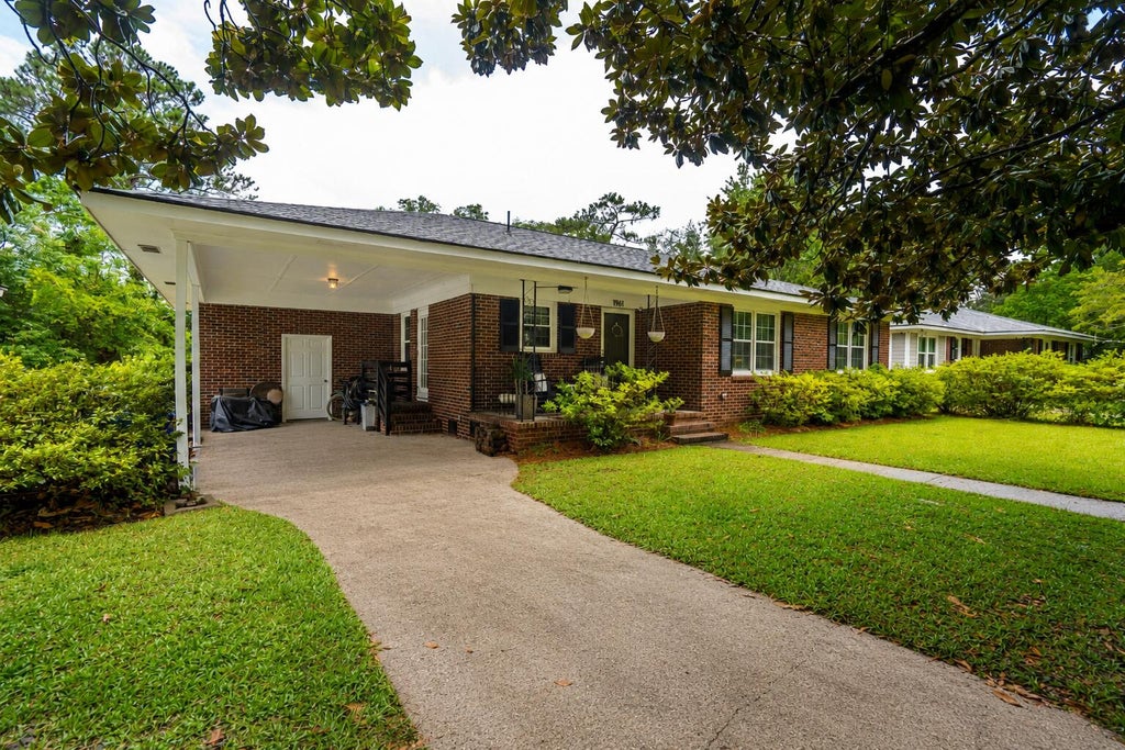 Photo of 1961 Culver Avenue, Charleston, SC 29407 (MLS # 26017874)