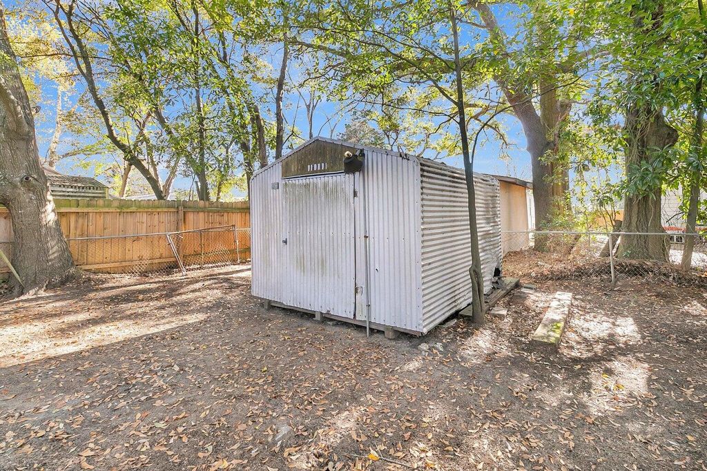Photo of 2208 Bailey Drive, North Charleston, SC 29405 (MLS # 25027610)