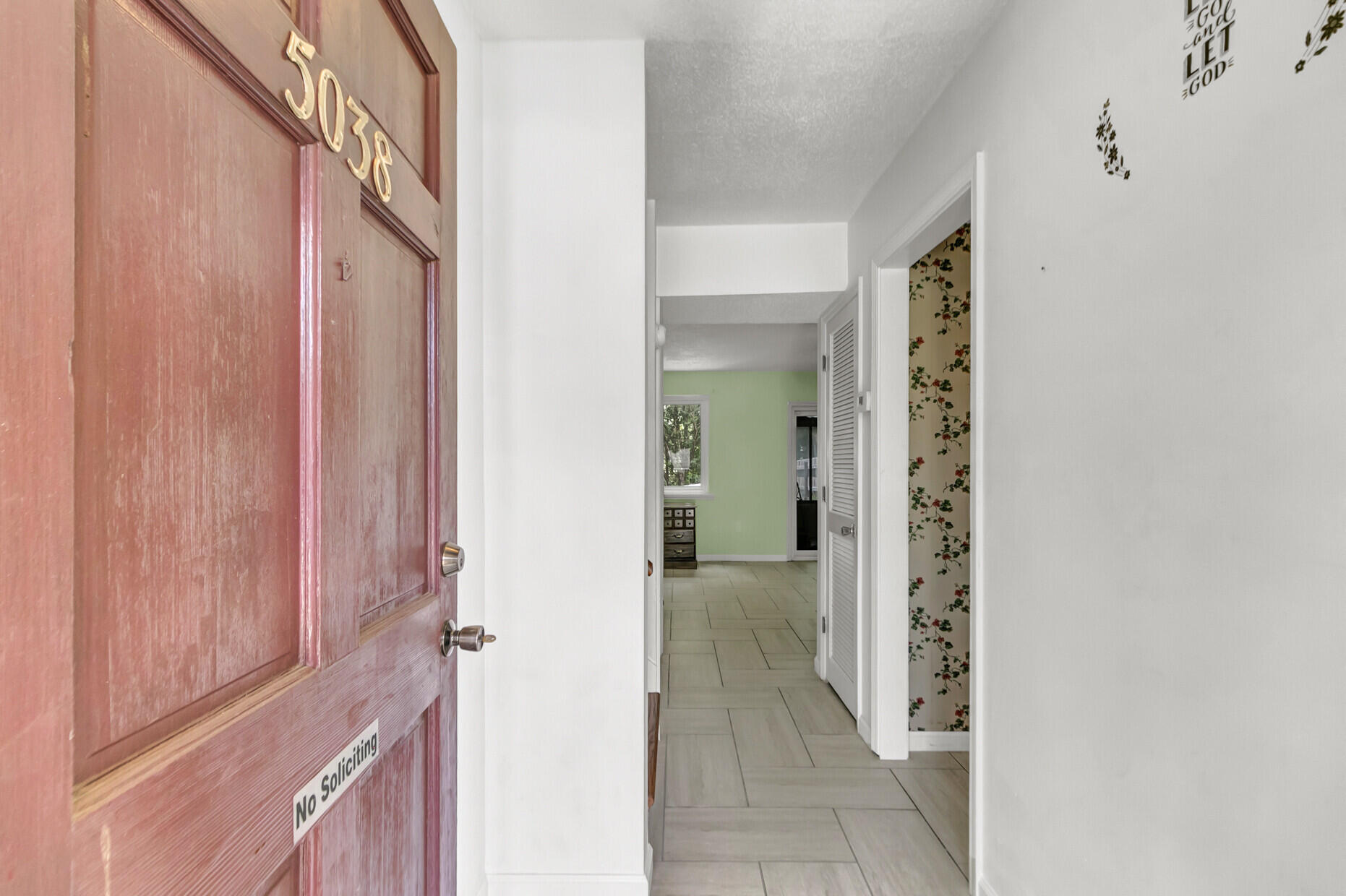 5038 Foxwood Drive