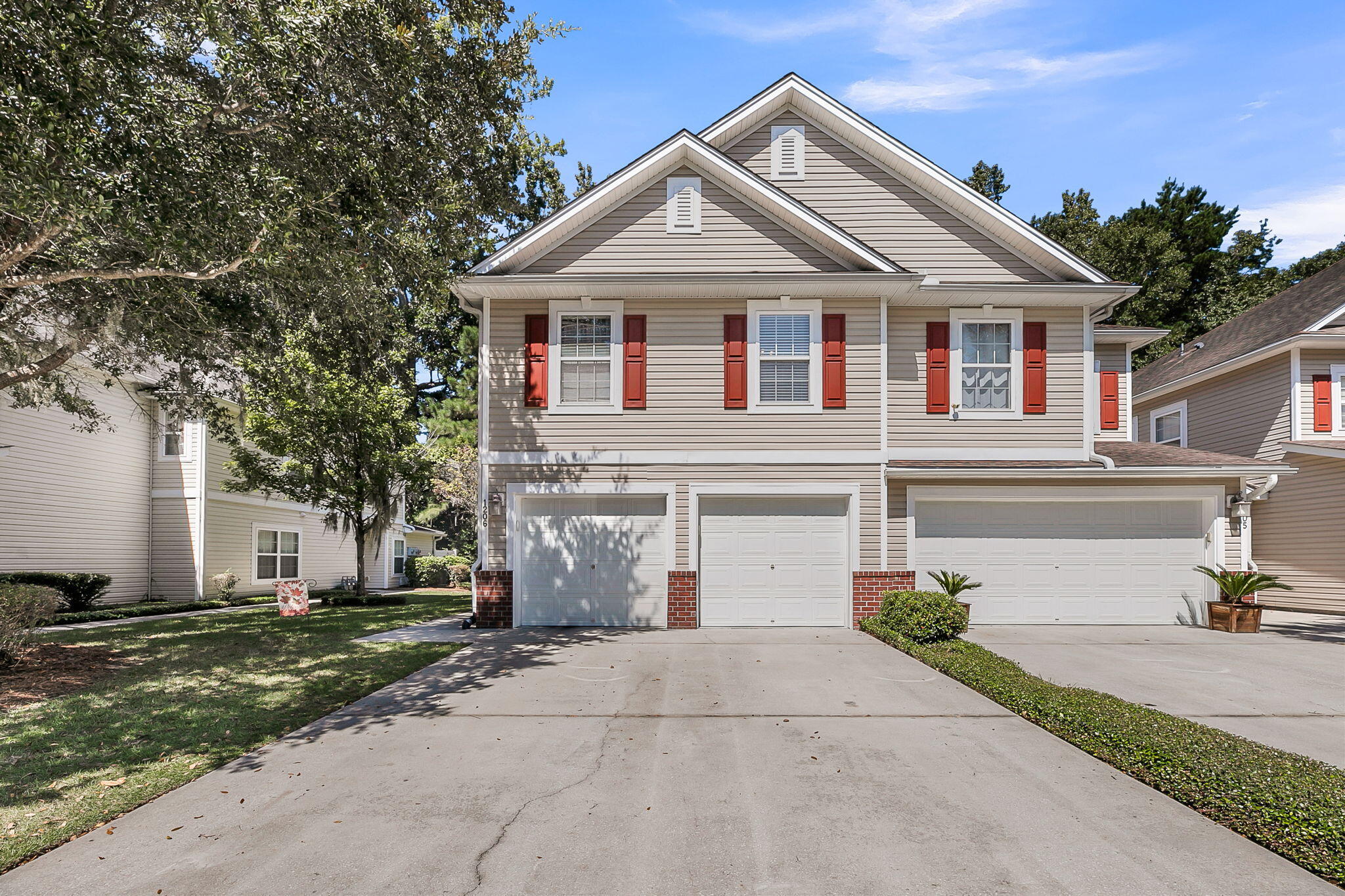 5150 Trump Street 1206