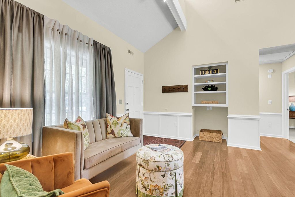 Photo of 1814 Walsingham Way, Charleston, SC 29412 (MLS # 26009405)