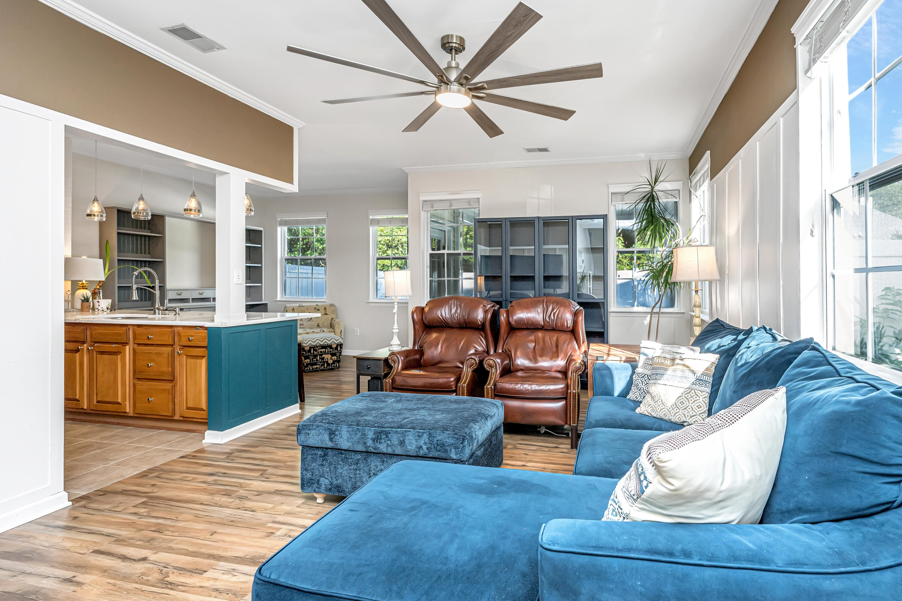 1113 Santa Elena Way