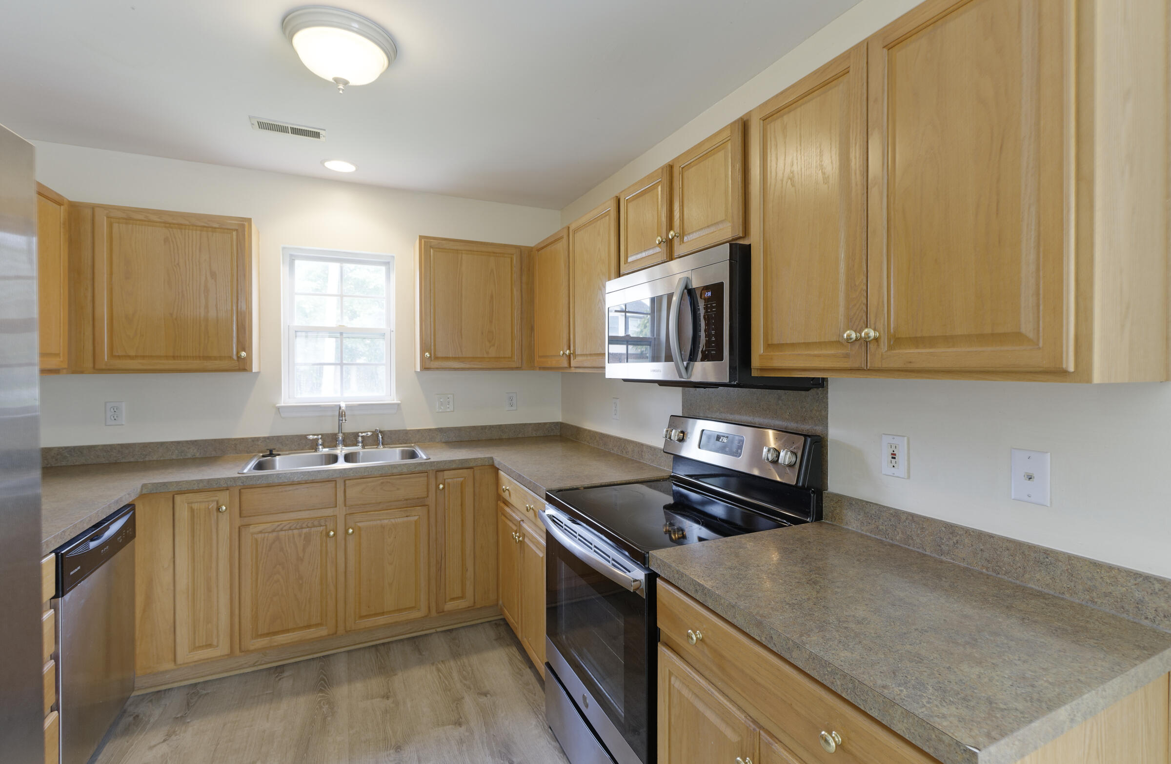 1301 Lantern Road