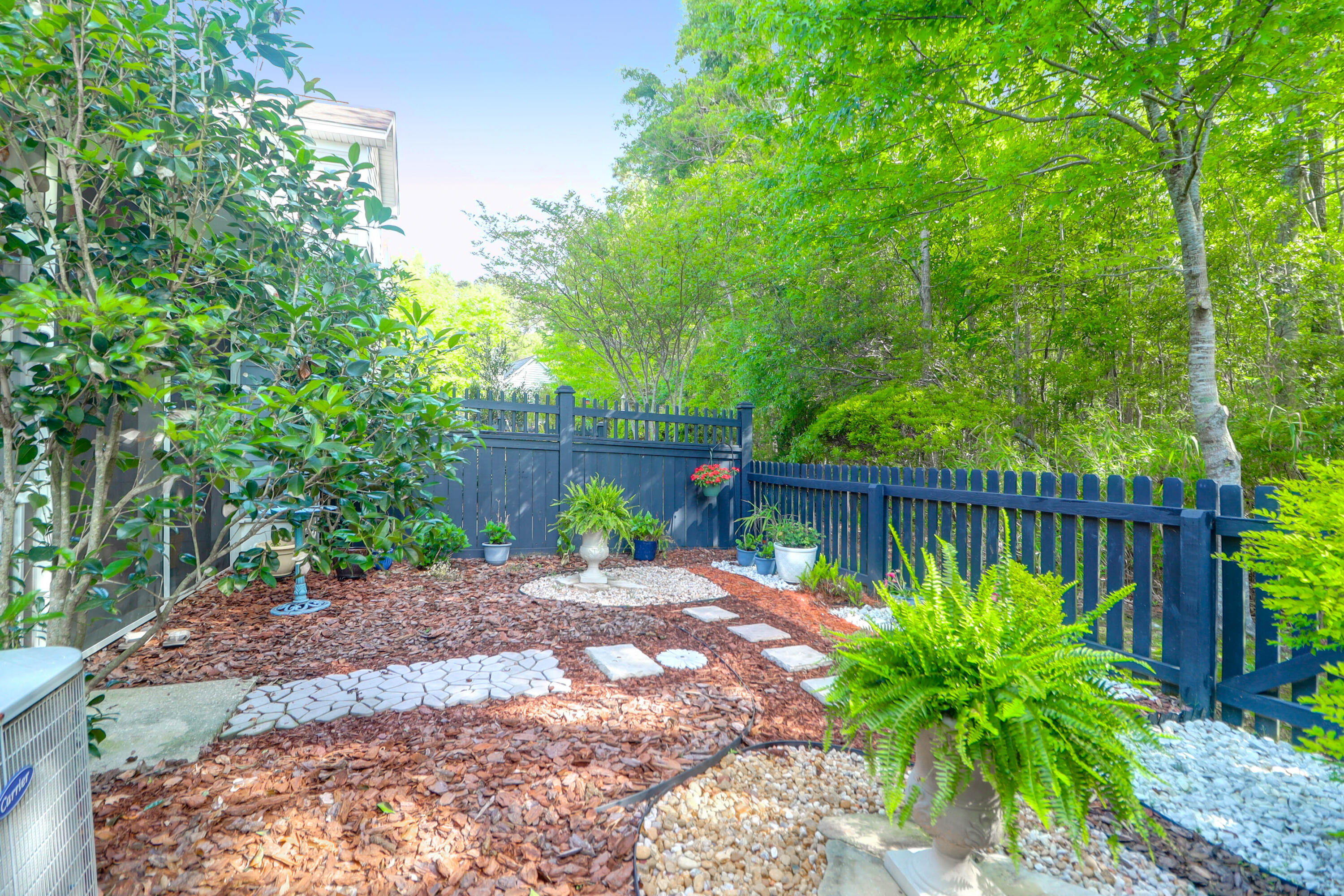 2338 Kings Gate Lane