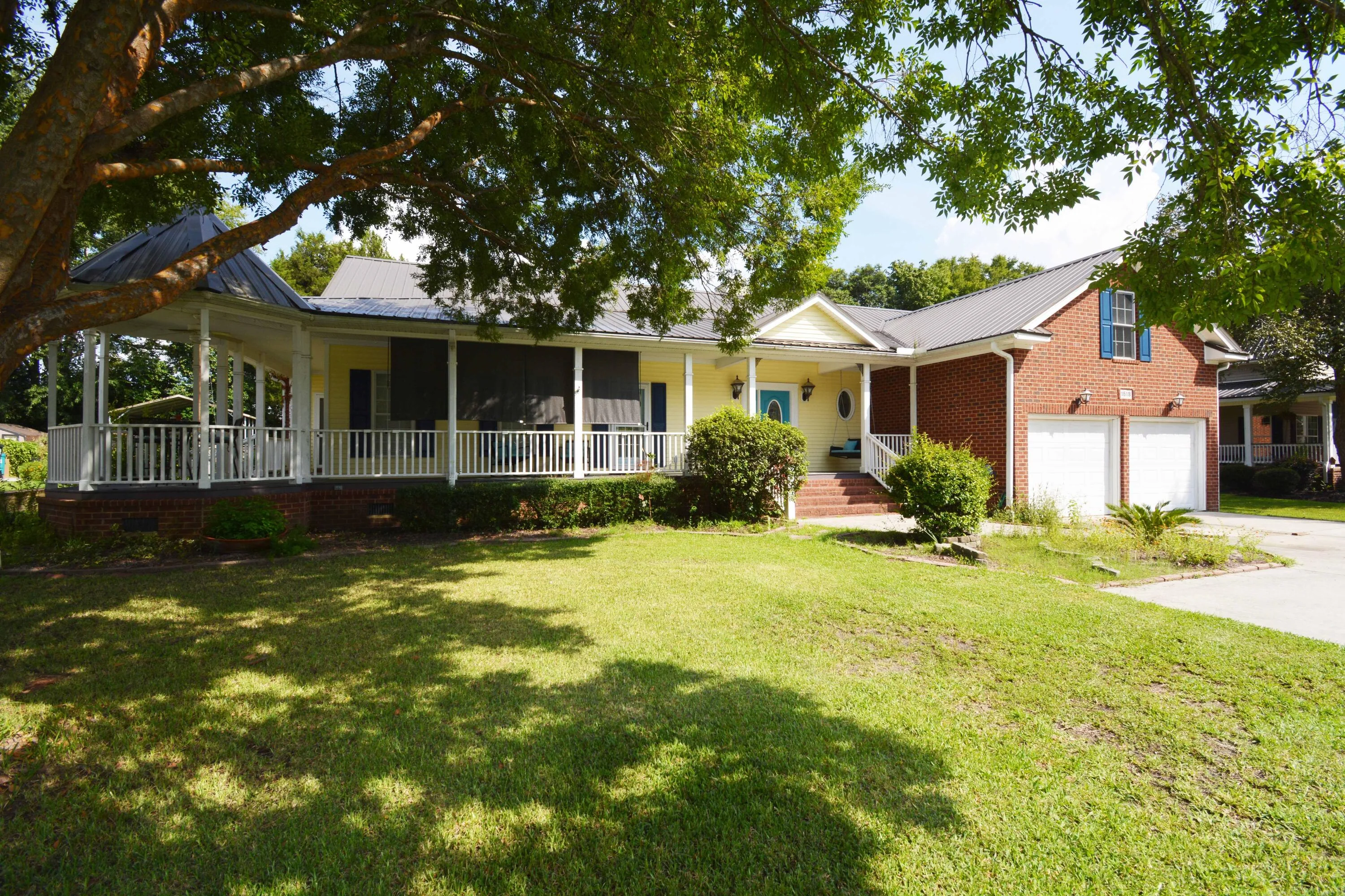 1618 Cedar Avenue