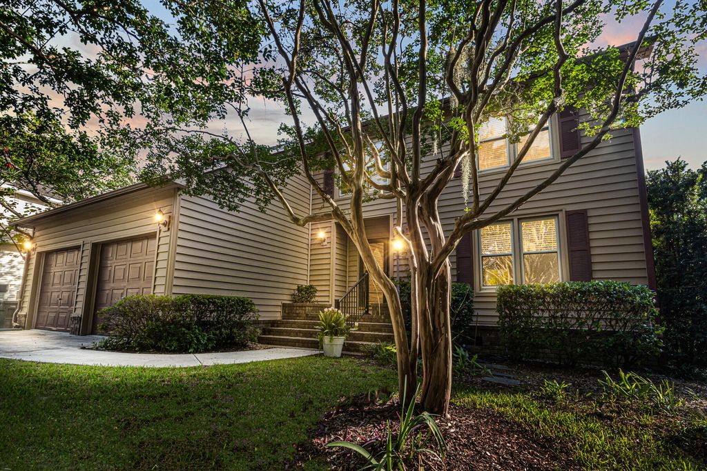 Photo of 713 Lake Frances Drive, Charleston, SC 29412 (MLS # 26002829)