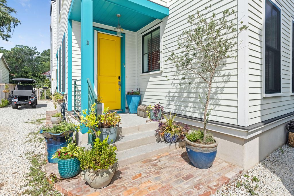 Photo of 3 1/2 Maranda Holmes St #B, Charleston, SC 29403 (MLS # 25027223)