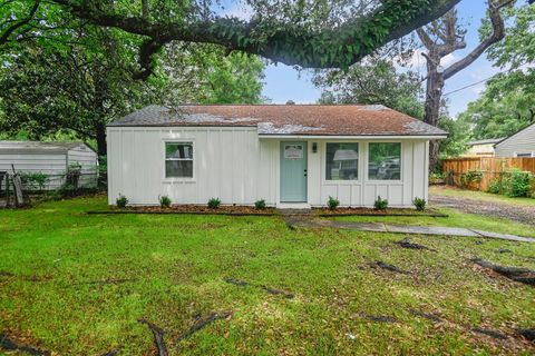 Photo of 3120 Matipan Avenue, North Charleston, SC 29405 (MLS # 25027603)