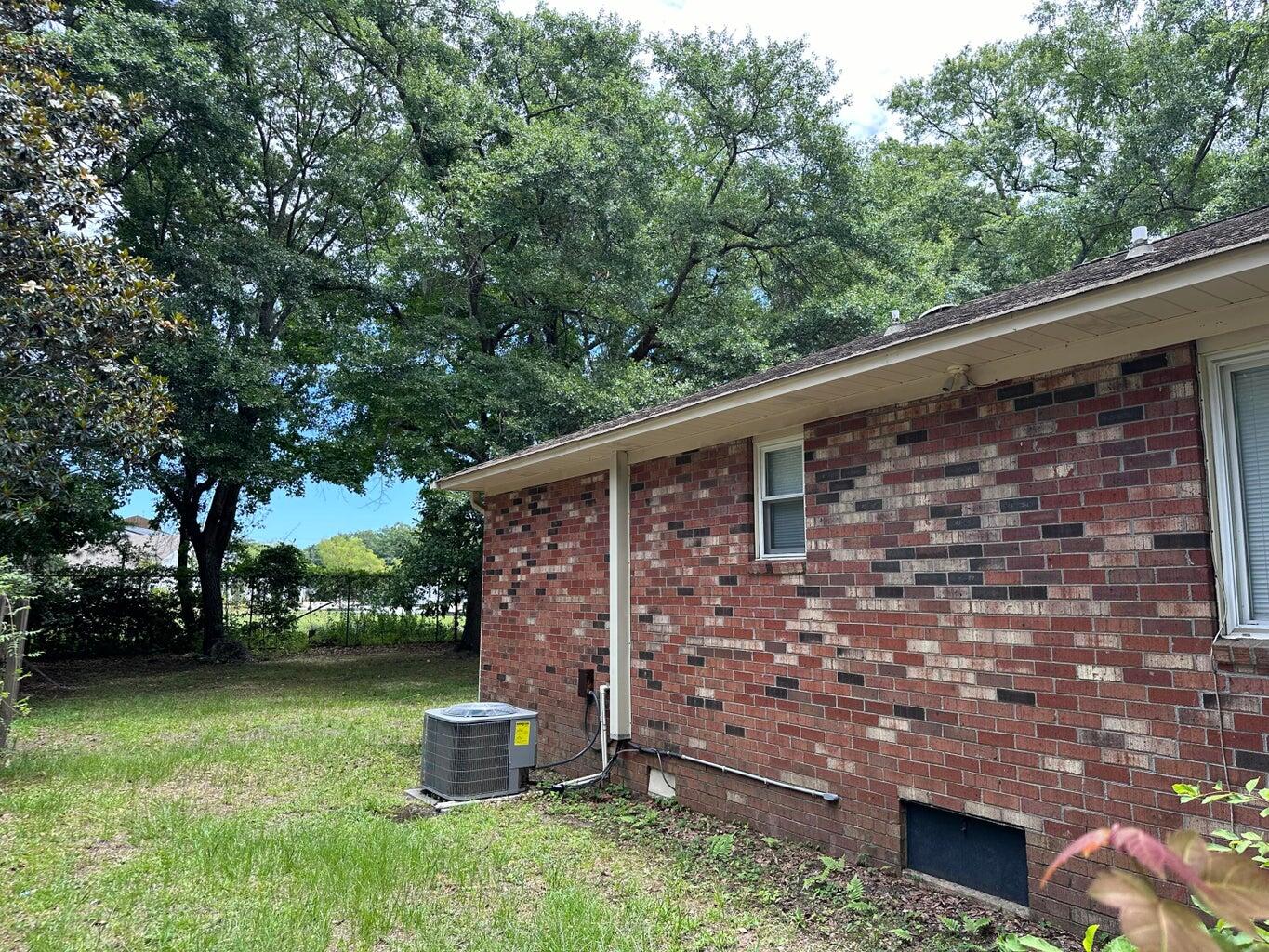 1056 Yorktown Drive