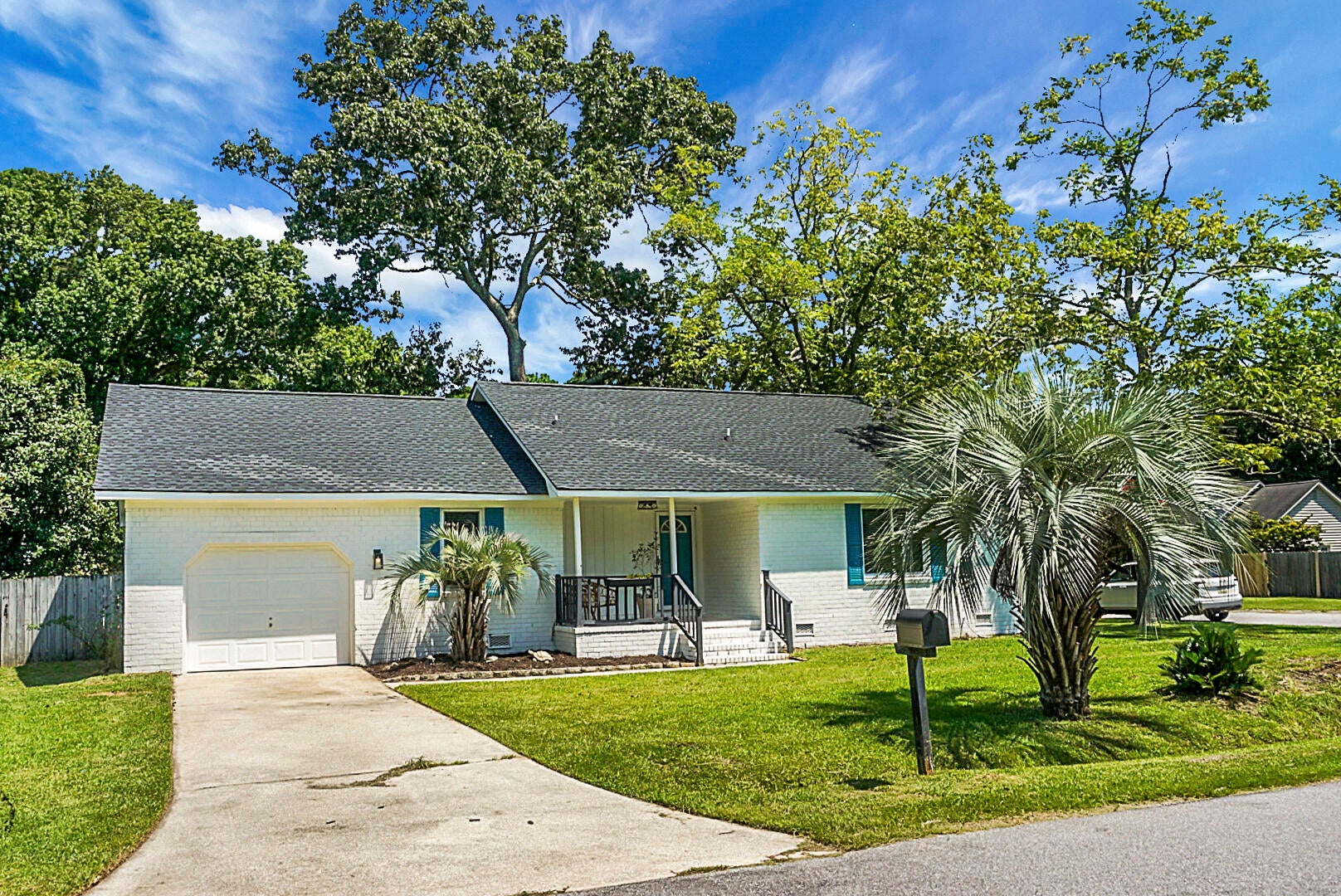 1520 Wakendaw Road