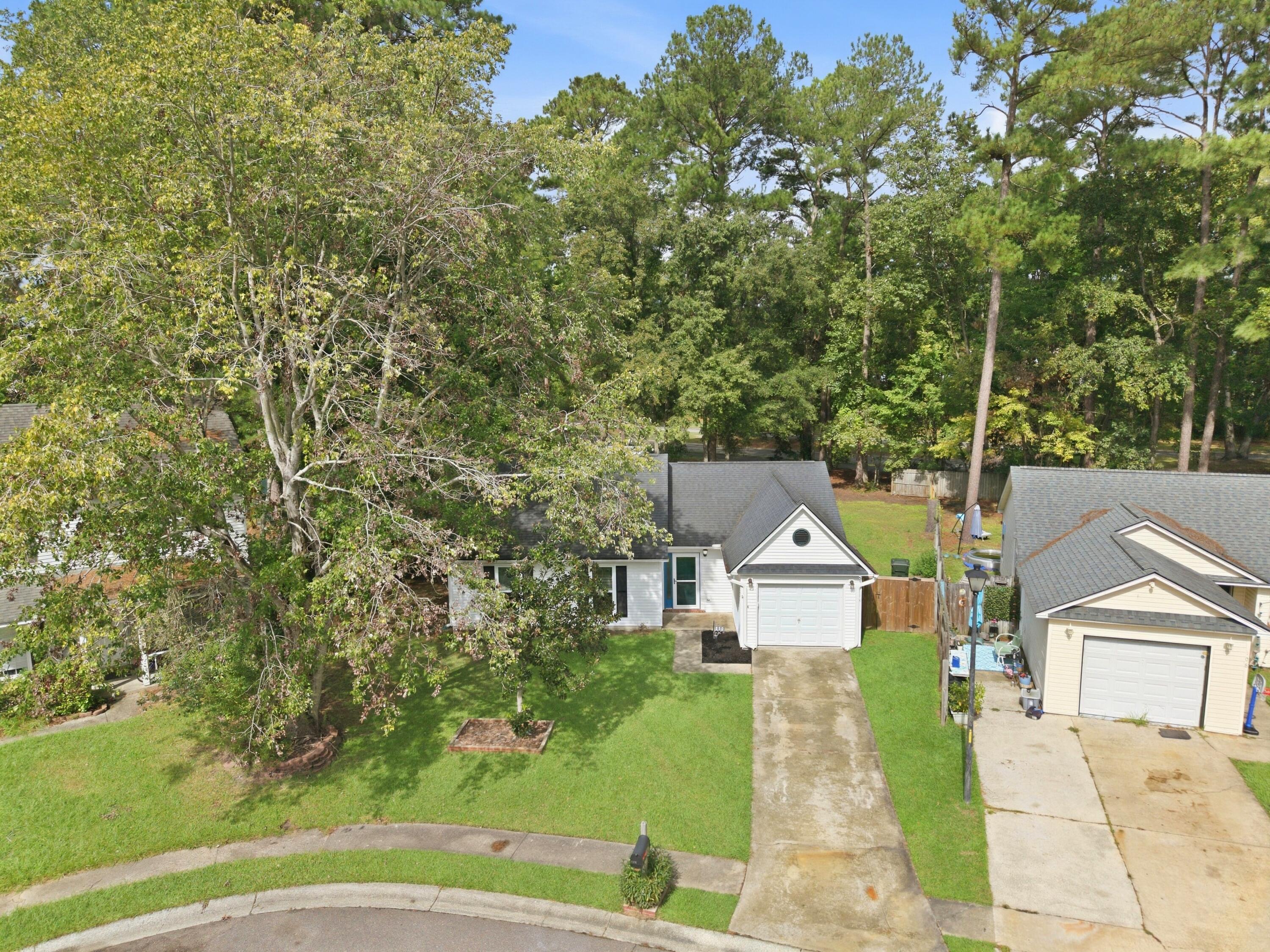 110 Dudley Lane
