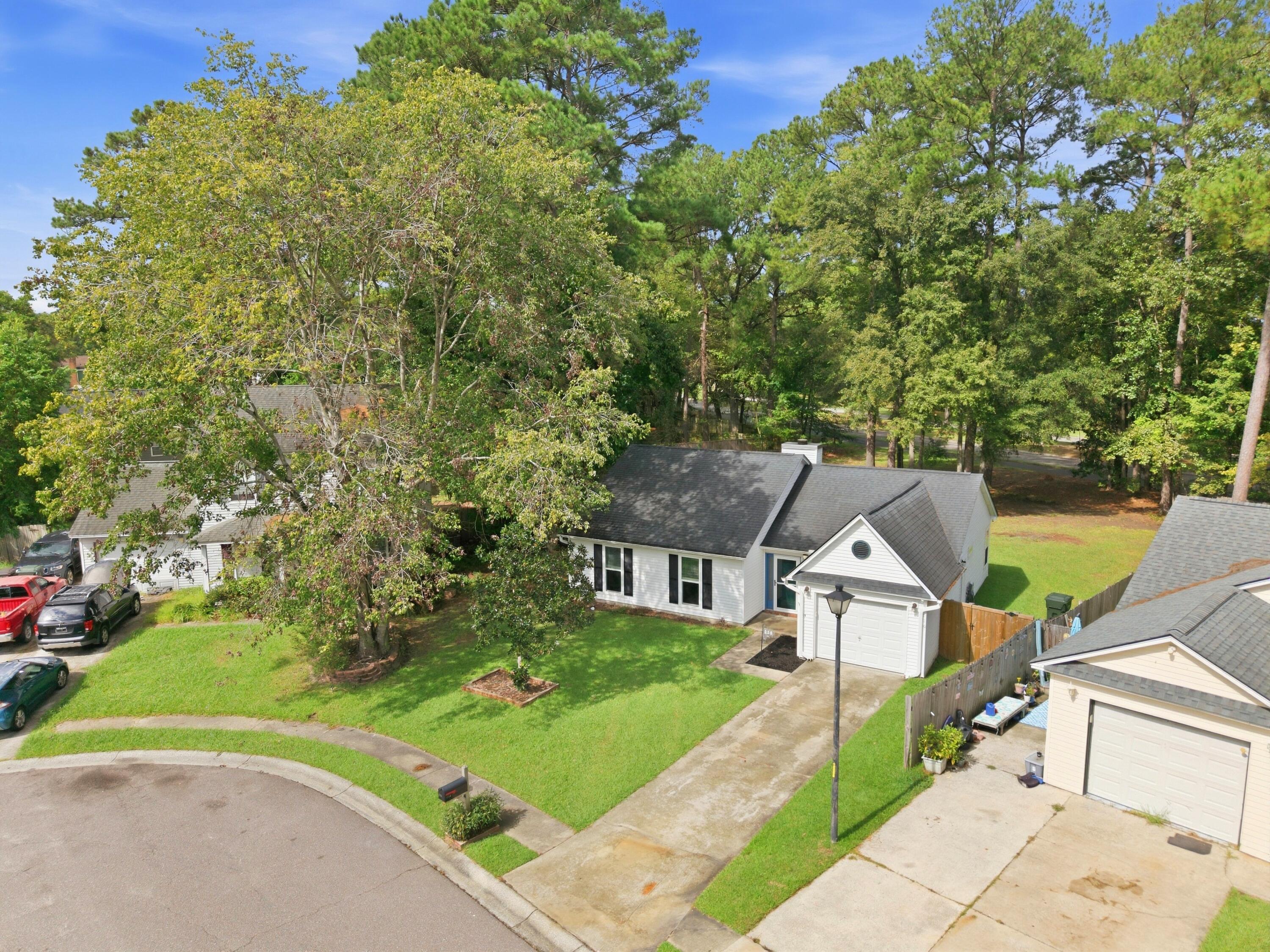 110 Dudley Lane