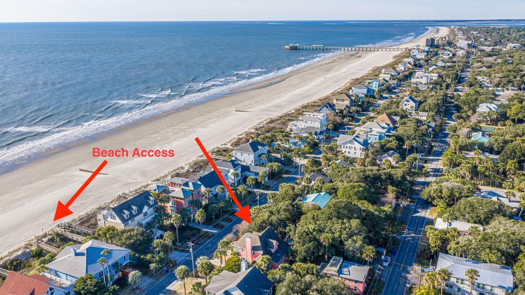 Photo of 510 E Arctic Avenue, Folly Beach, SC 29439 (MLS # 26001361)