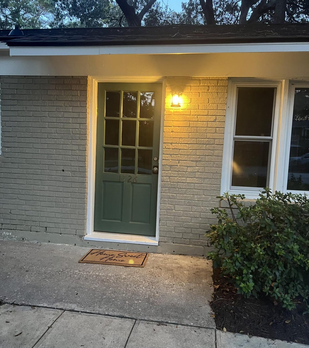 Photo of 1126 Pauline Avenue, Charleston, SC 29412 (MLS # 26025737)