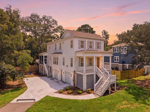 Photo of 1129 Hamlin Road, Mount Pleasant, SC 29466 (MLS # 26022531)