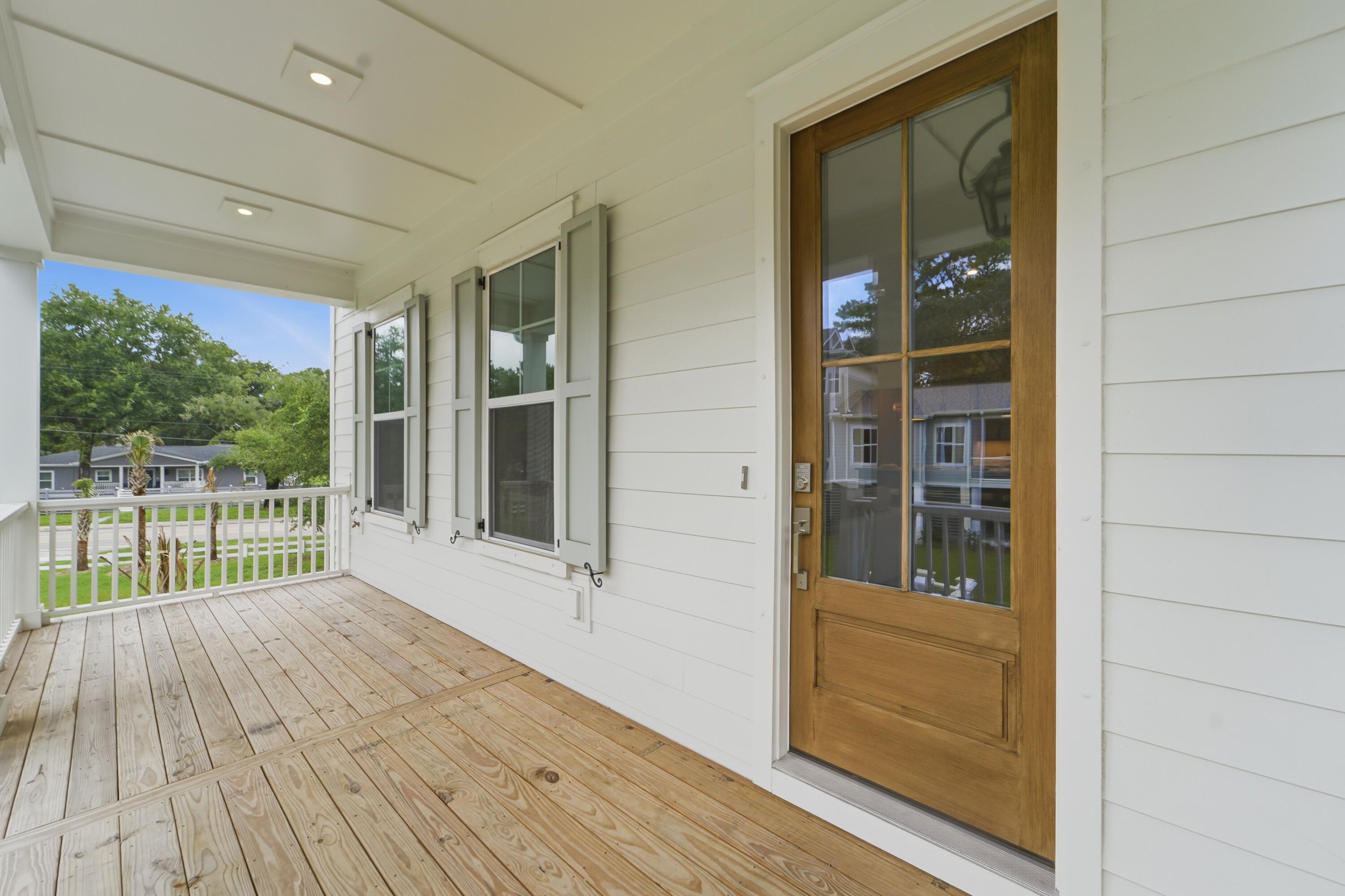 1129 Hamlin Road