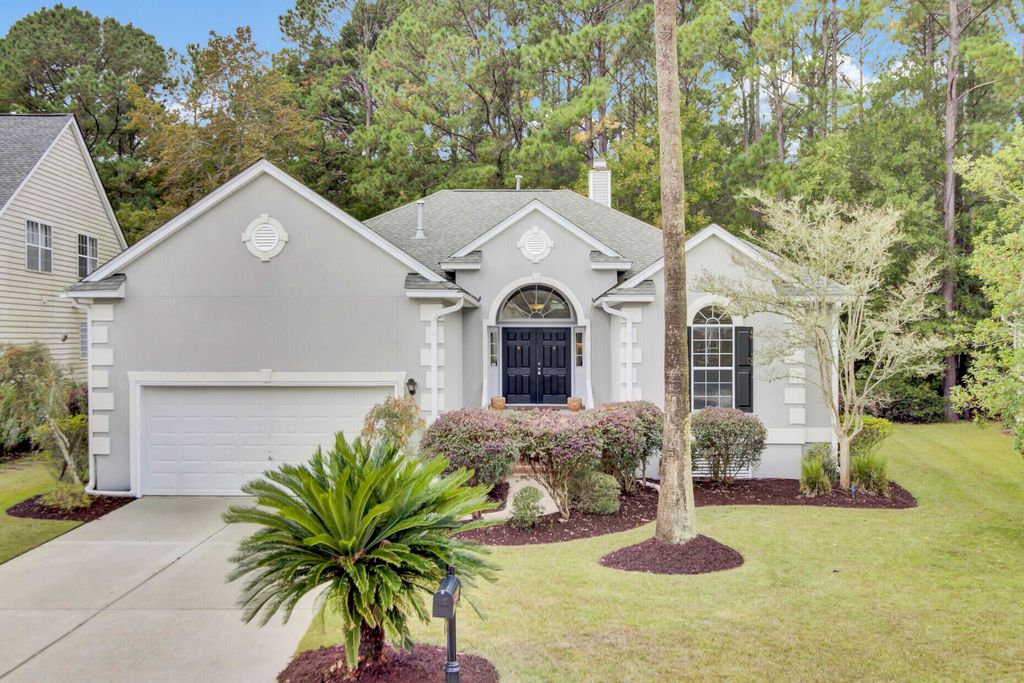 Photo of 1876 Great Hope Drive, Mount Pleasant, SC 29466 (MLS # 25029310)