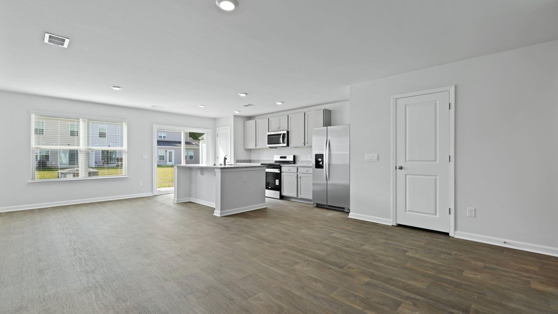 911 Long Bluff Road