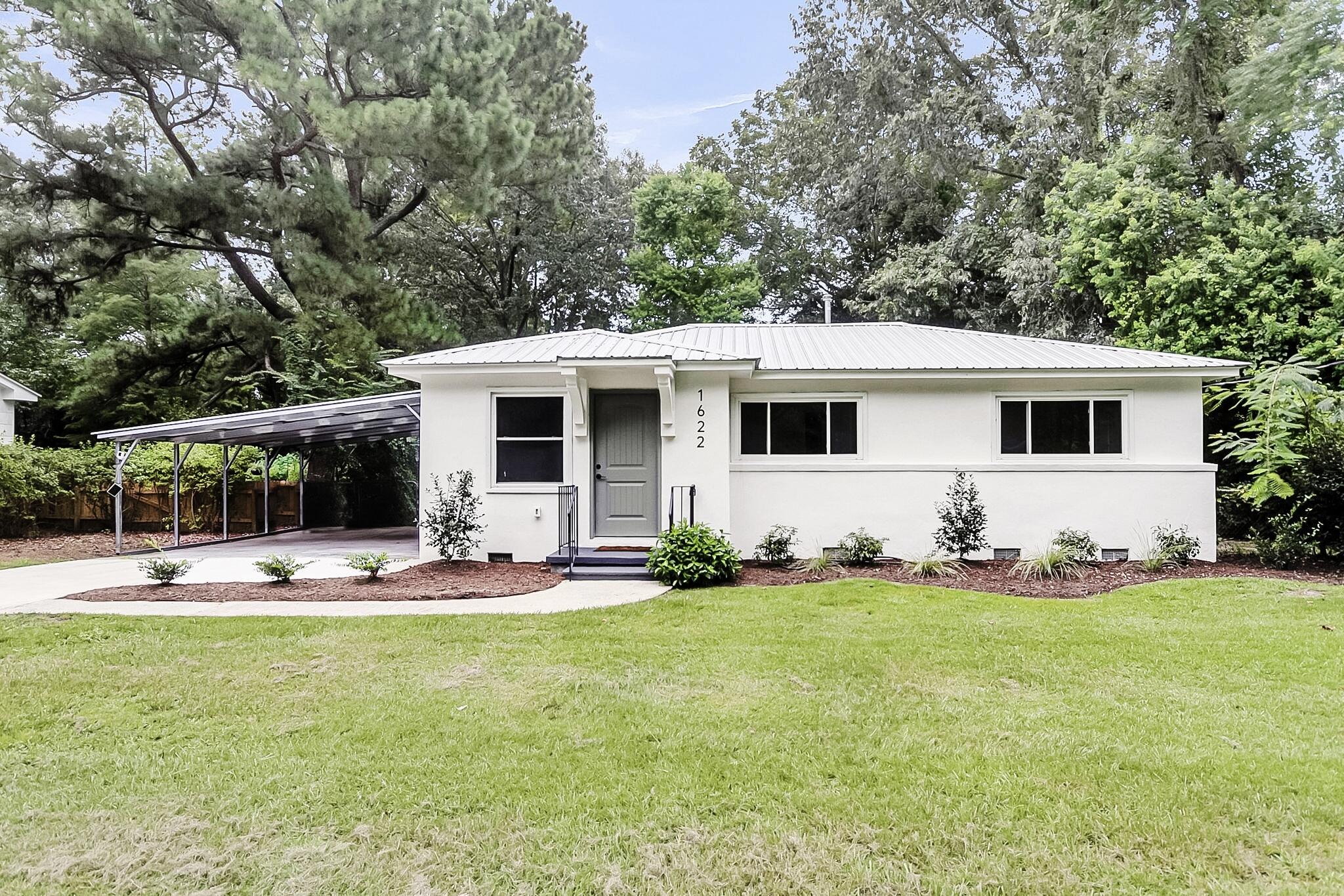 1622 Dogwood Road