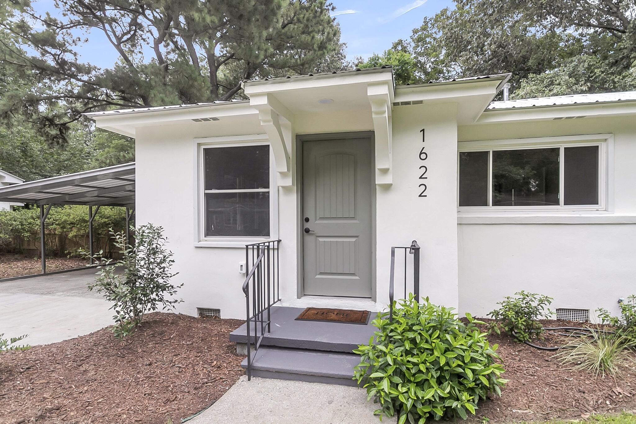 1622 Dogwood Road