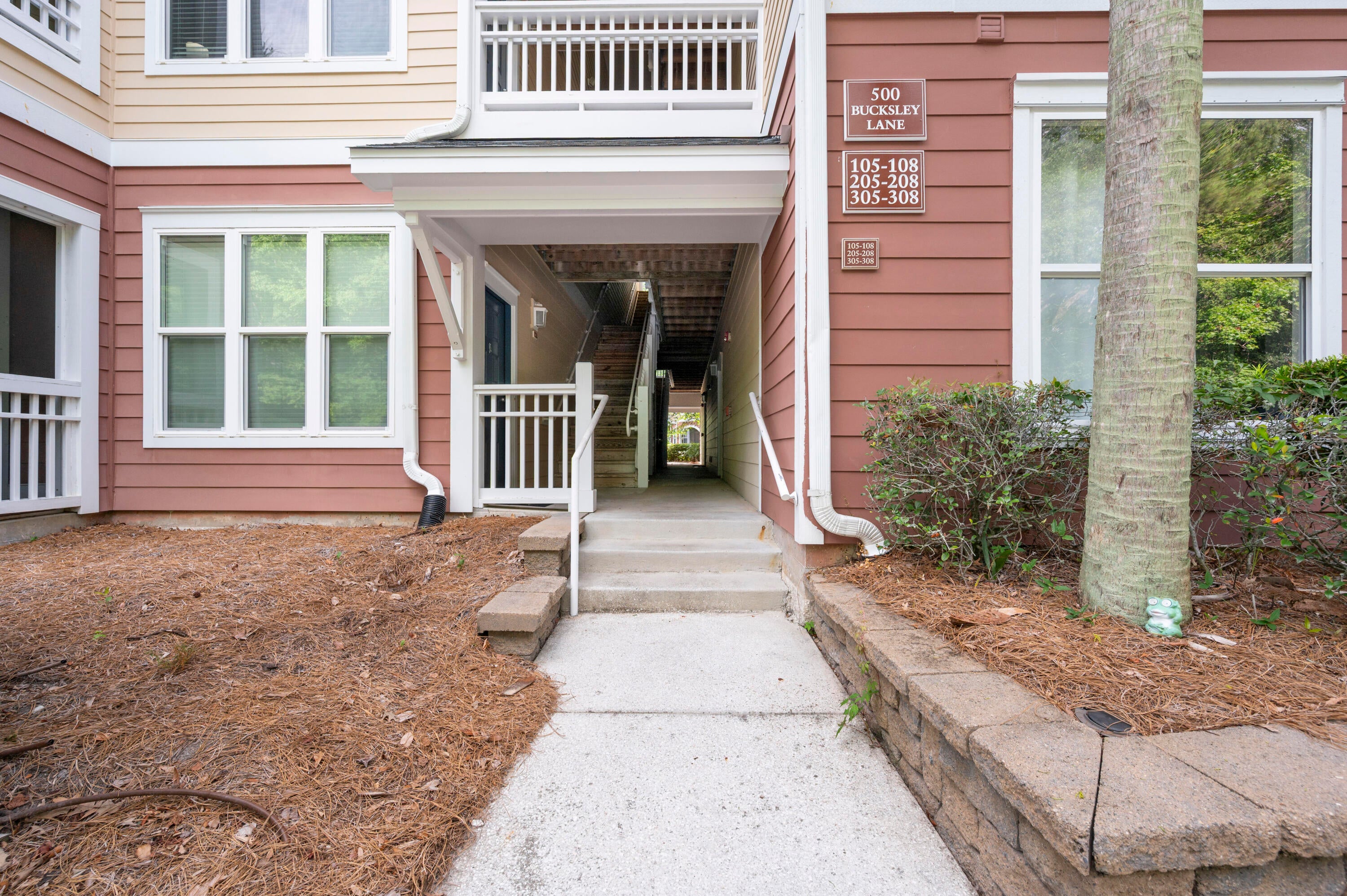 500 Bucksley Lane Unit 207