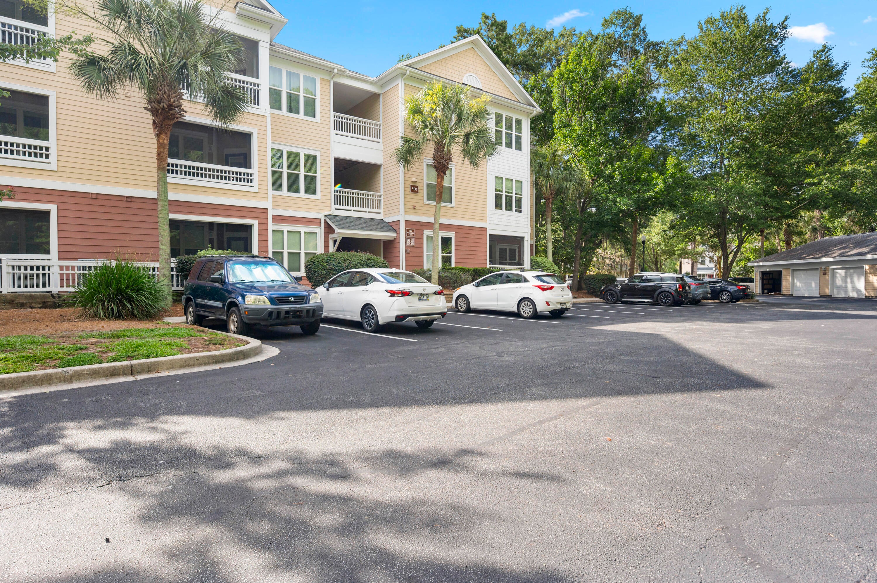 500 Bucksley Lane Unit 207