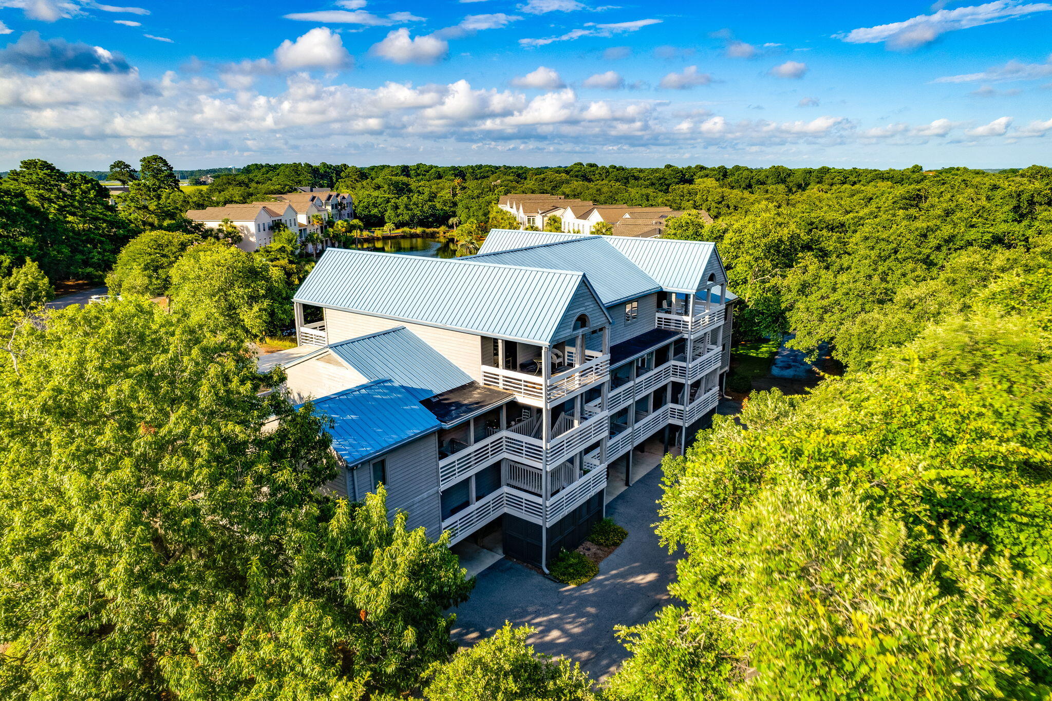 2472 Racquet Club Drive