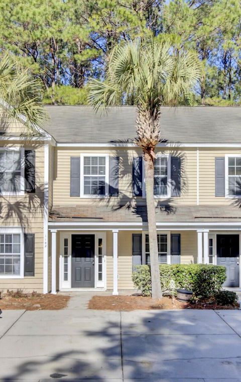 1142 Island Club Drive Charleston SC 29492