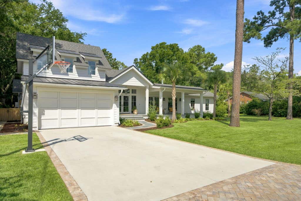 Photo of 980 Tall Pine Road, Mount Pleasant, SC 29464 (MLS # 26022950)