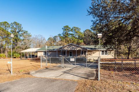 A home in Moncks Corner