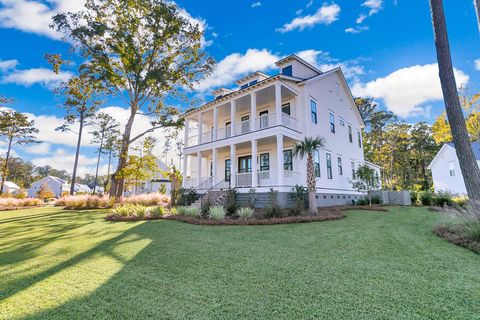 A home in Mount Pleasant